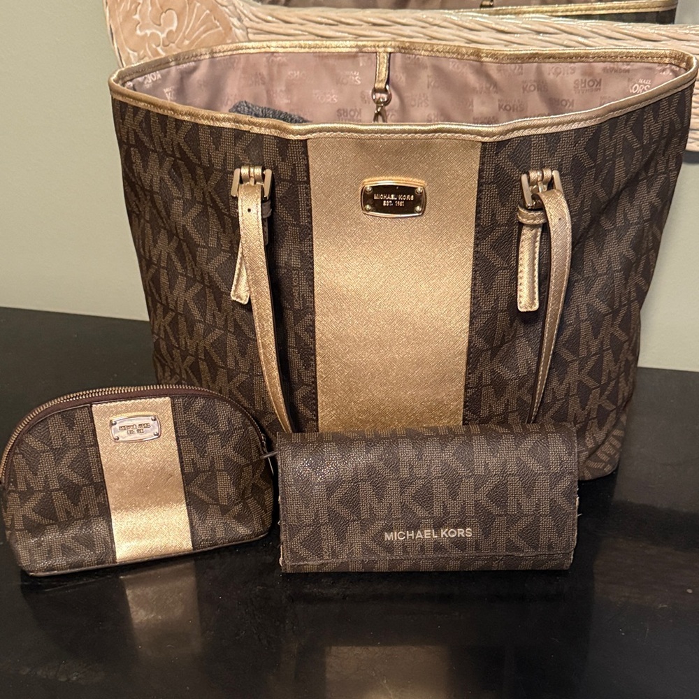 Michael Kors Brown and Gold Tote Set